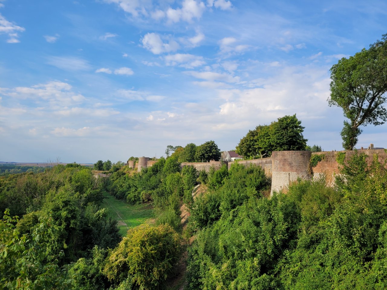 Les Remparts